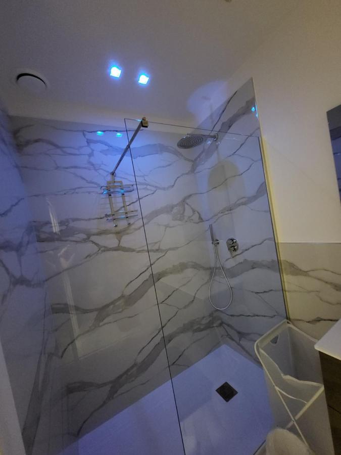 Casa Vacanze Manthy Posizione Centrale Bari Ngoại thất bức ảnh